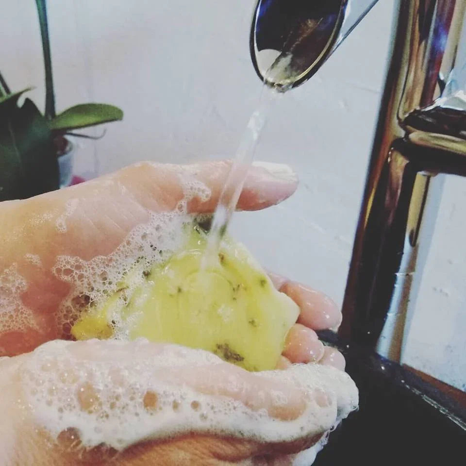 Bio-zertifiziertes Spa Noir - feste Seife mit Aktivkohle - 90g